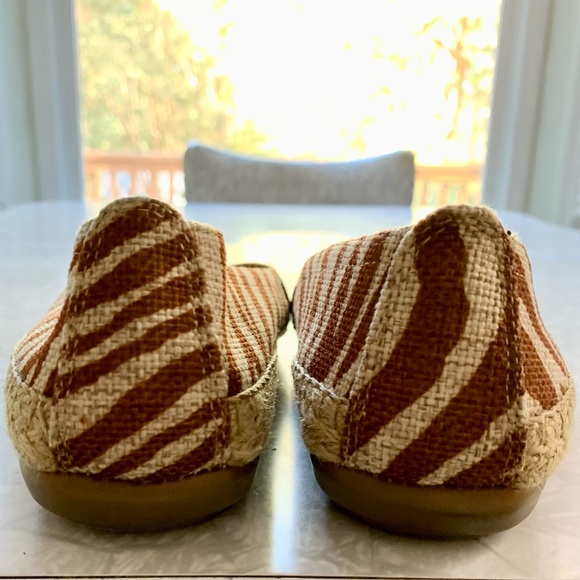 Aerosoles Stitch N Turn Solitaire Mixed Animal Print Slip-On Flat 7 - Picture 3 of 9